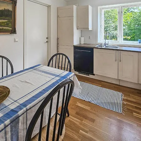 2 Bedroom Stunning In