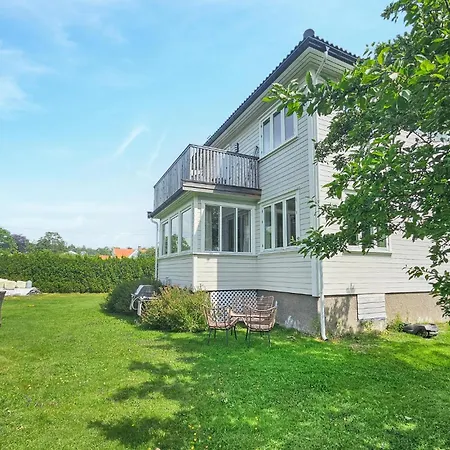 Apartment 2 Bedroom Stunning In Tjome