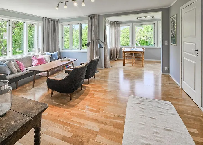 Lejlighed 2 Bedroom Stunning In